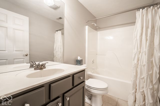 8156 Heyward Drive, Indianapolis, IN 46250