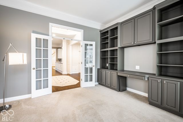 8156 Heyward Drive, Indianapolis, IN 46250