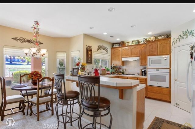 5201 Doble Aguila Way, Bakersfield, CA 93306