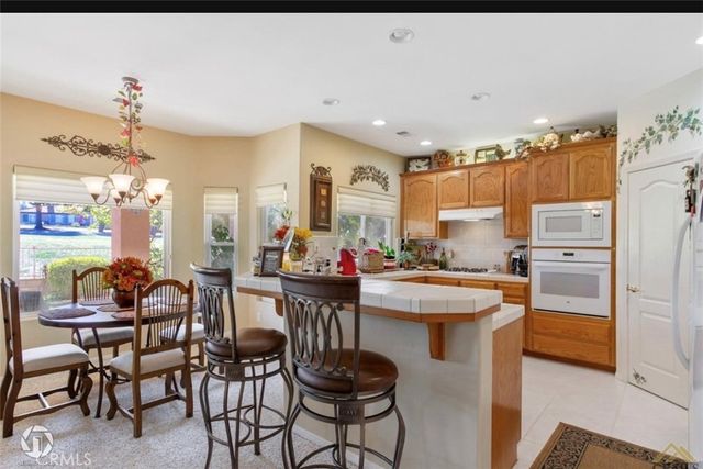 5201 Doble Aguila Way, Bakersfield, CA 93306