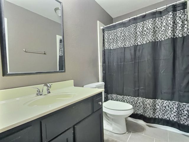 2806 Amberton Place, Euless, TX 76040