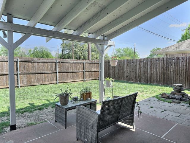 2806 Amberton Place, Euless, TX 76040