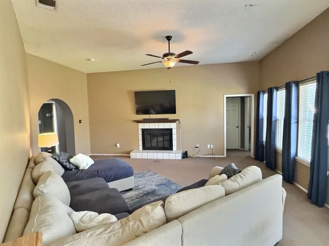 2806 Amberton Place, Euless, TX 76040