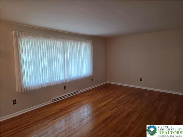 233 Christmas Avenue, Bath Boro, PA 18014