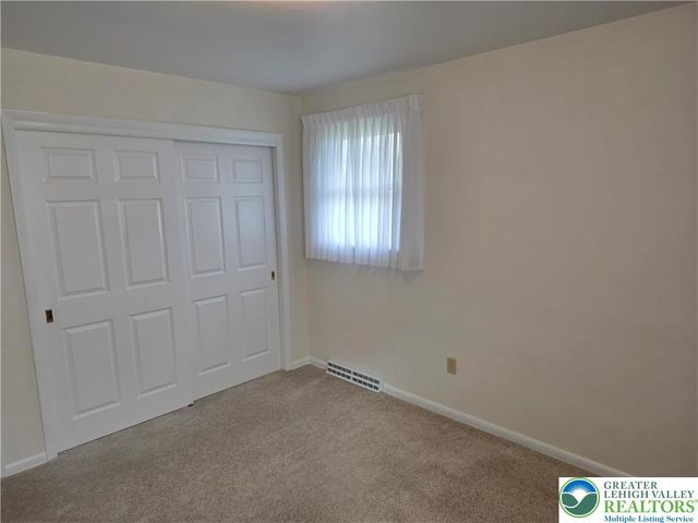 233 Christmas Avenue, Bath Boro, PA 18014