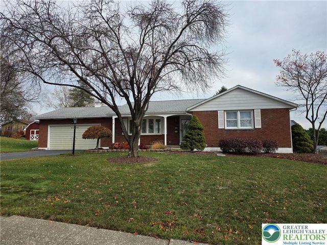 233 Christmas Avenue, Bath Boro, PA 18014