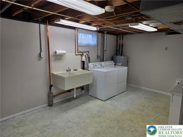 233 Christmas Avenue, Bath Boro, PA 18014