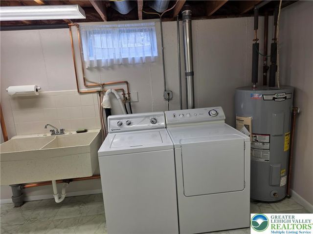 233 Christmas Avenue, Bath Boro, PA 18014