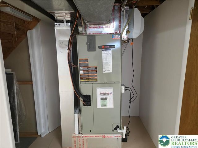 233 Christmas Avenue, Bath Boro, PA 18014