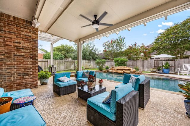 25600 Thornhill Creek Court, Porter, TX 77365