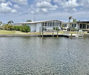 6806 MOUNT QUINCY DRIVE NE 361, St Petersburg, FL 33702