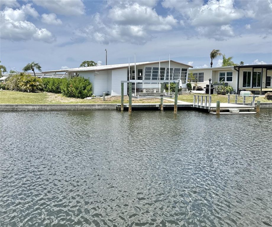 6806 MOUNT QUINCY DRIVE NE 361, St Petersburg, FL 33702