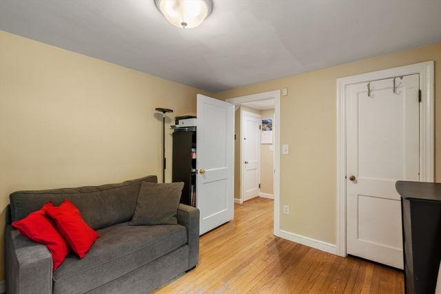 71 Capen St, Milton, MA 02186