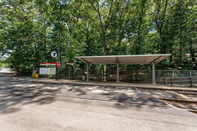 71 Capen St, Milton, MA 02186