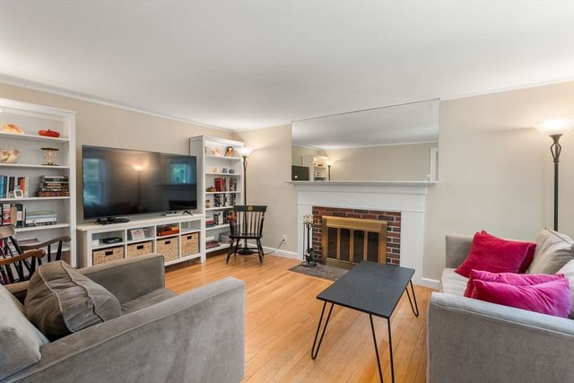 71 Capen St, Milton, MA 02186