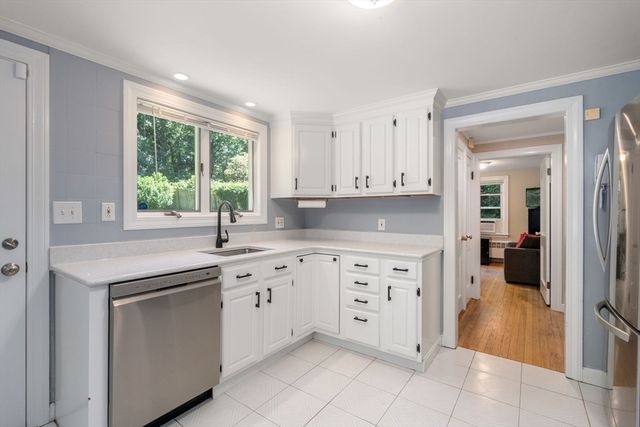 71 Capen St, Milton, MA 02186
