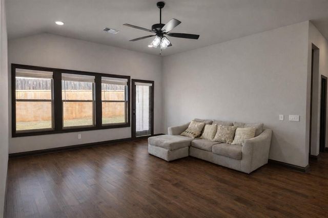 3833 NW 177th Street, Edmond, OK 73012