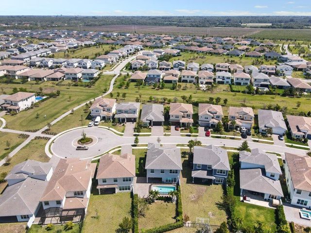 1362 Harvester Crossing, Loxahatchee, FL 33470