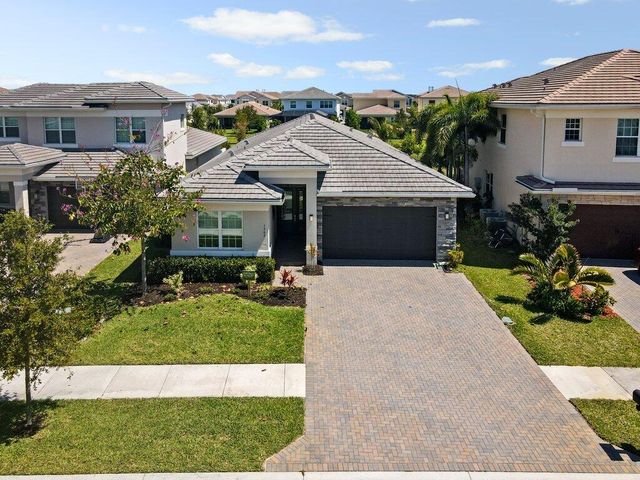 1362 Harvester Crossing, Loxahatchee, FL 33470