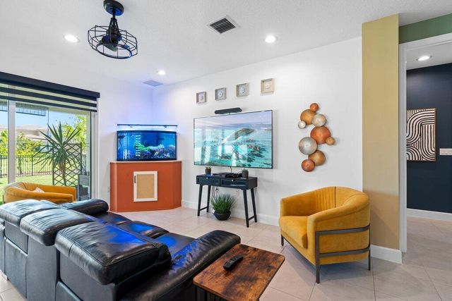 1362 Harvester Crossing, Loxahatchee, FL 33470