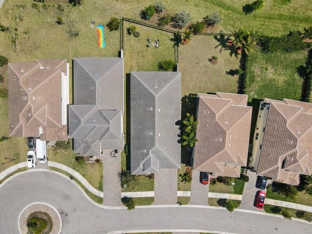 1362 Harvester Crossing, Loxahatchee, FL 33470