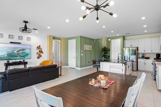 1362 Harvester Crossing, Loxahatchee, FL 33470