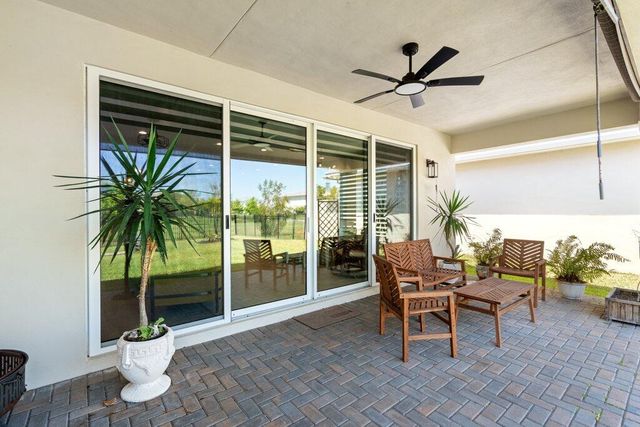 1362 Harvester Crossing, Loxahatchee, FL 33470