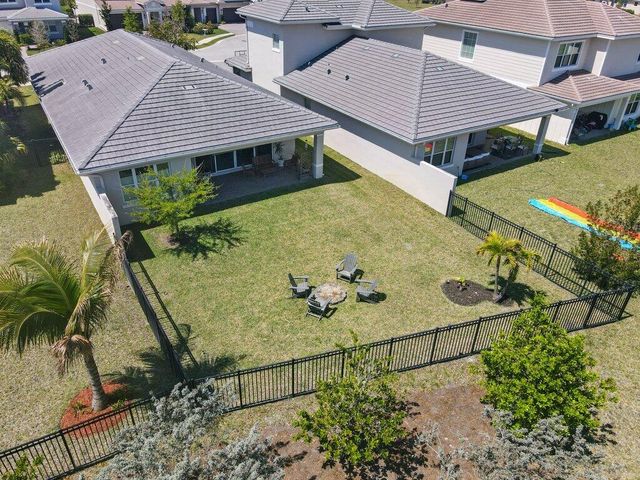 1362 Harvester Crossing, Loxahatchee, FL 33470