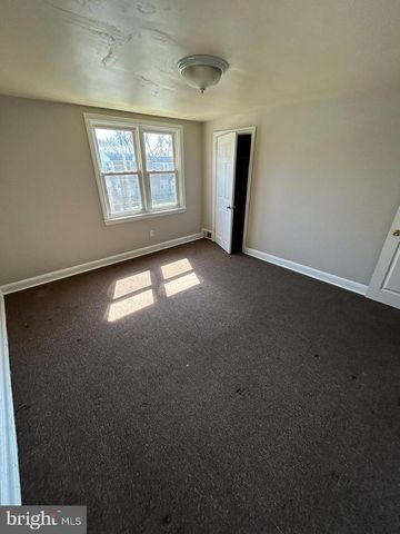 330 W 21ST ST, Chester, PA 19013