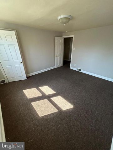 330 W 21ST ST, Chester, PA 19013