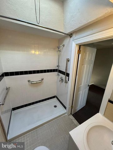 330 W 21ST ST, Chester, PA 19013