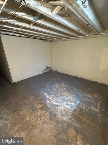 330 W 21ST ST, Chester, PA 19013