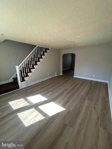 330 W 21ST ST, Chester, PA 19013