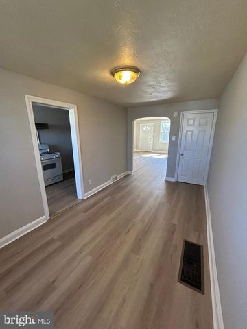 330 W 21ST ST, Chester, PA 19013