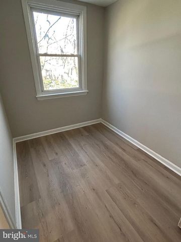 330 W 21ST ST, Chester, PA 19013