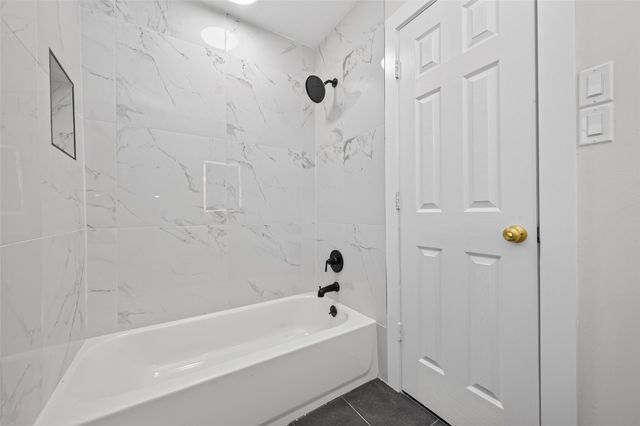 6418 Standing Oaks Street, Houston, TX 77050