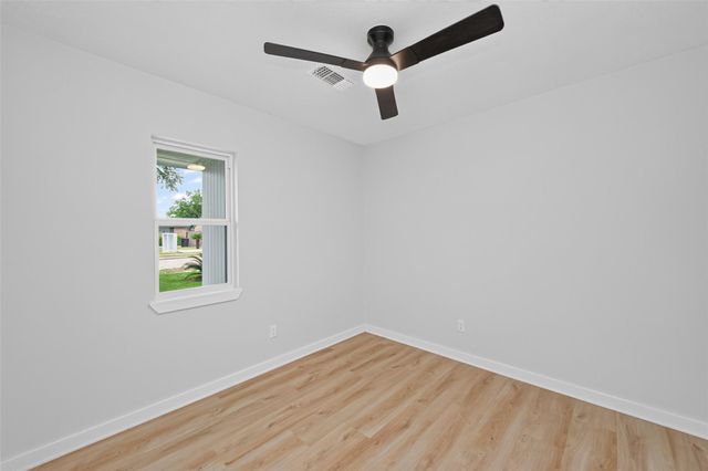6418 Standing Oaks Street, Houston, TX 77050
