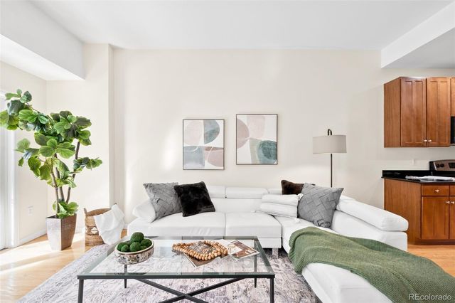 1950 N Logan Street 513, Denver, CO 80203