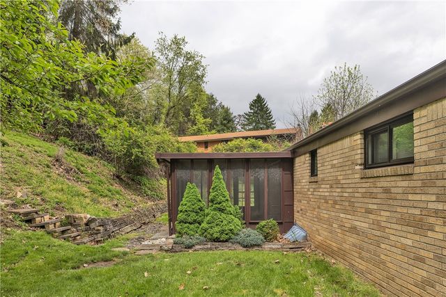 237 Byron Road, Ross Twp, PA 15237