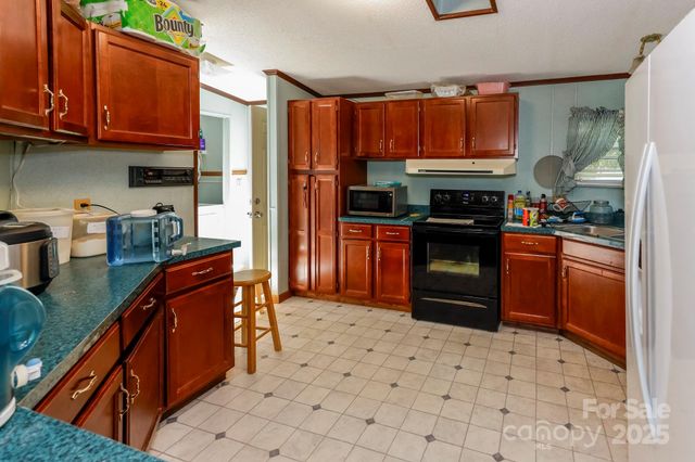 110 Harper Valley Lane, Lake Lure, NC 28746