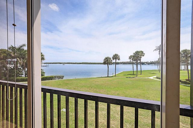 300 Intracoastal Place 204, Jupiter, FL 33469