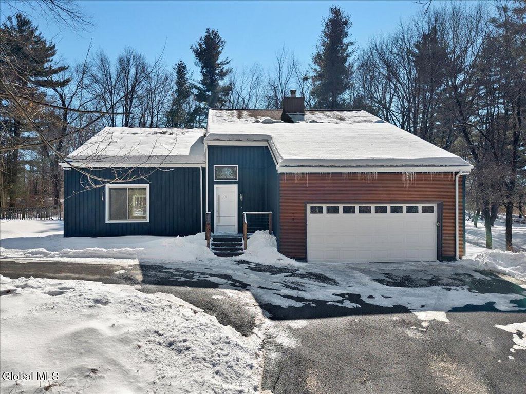 72 Cole Lane, Brunswick, NY 12180