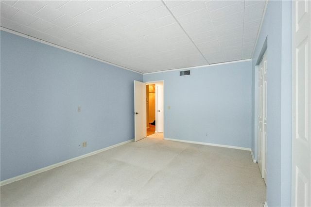 201 Grant 202, Sewickley, PA 15143