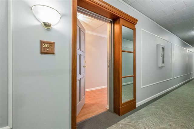 201 Grant 202, Sewickley, PA 15143