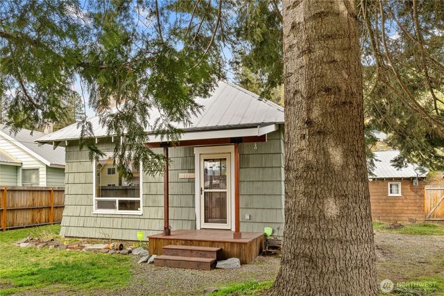 115 E Third Street, Cle Elum, WA 98922