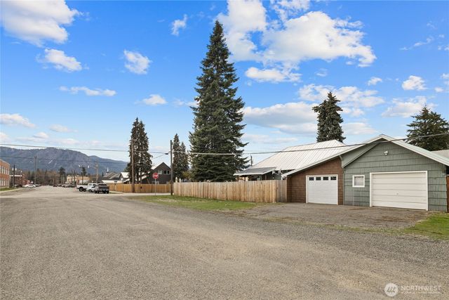 115 E Third Street, Cle Elum, WA 98922
