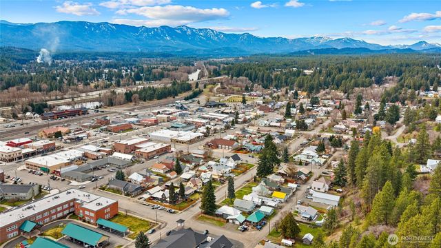 115 E Third Street, Cle Elum, WA 98922