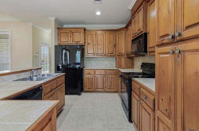 10253 Springridge Ave, Baton Rouge, LA 70810
