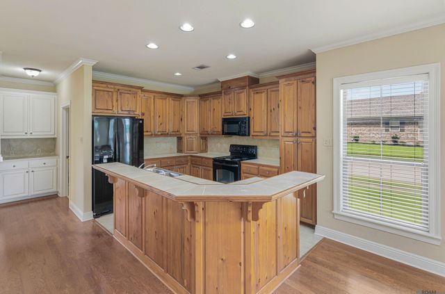10253 Springridge Ave, Baton Rouge, LA 70810