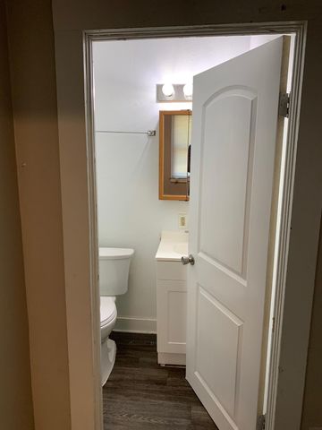 706 W 12th Street, Cedar Falls, IA 50613